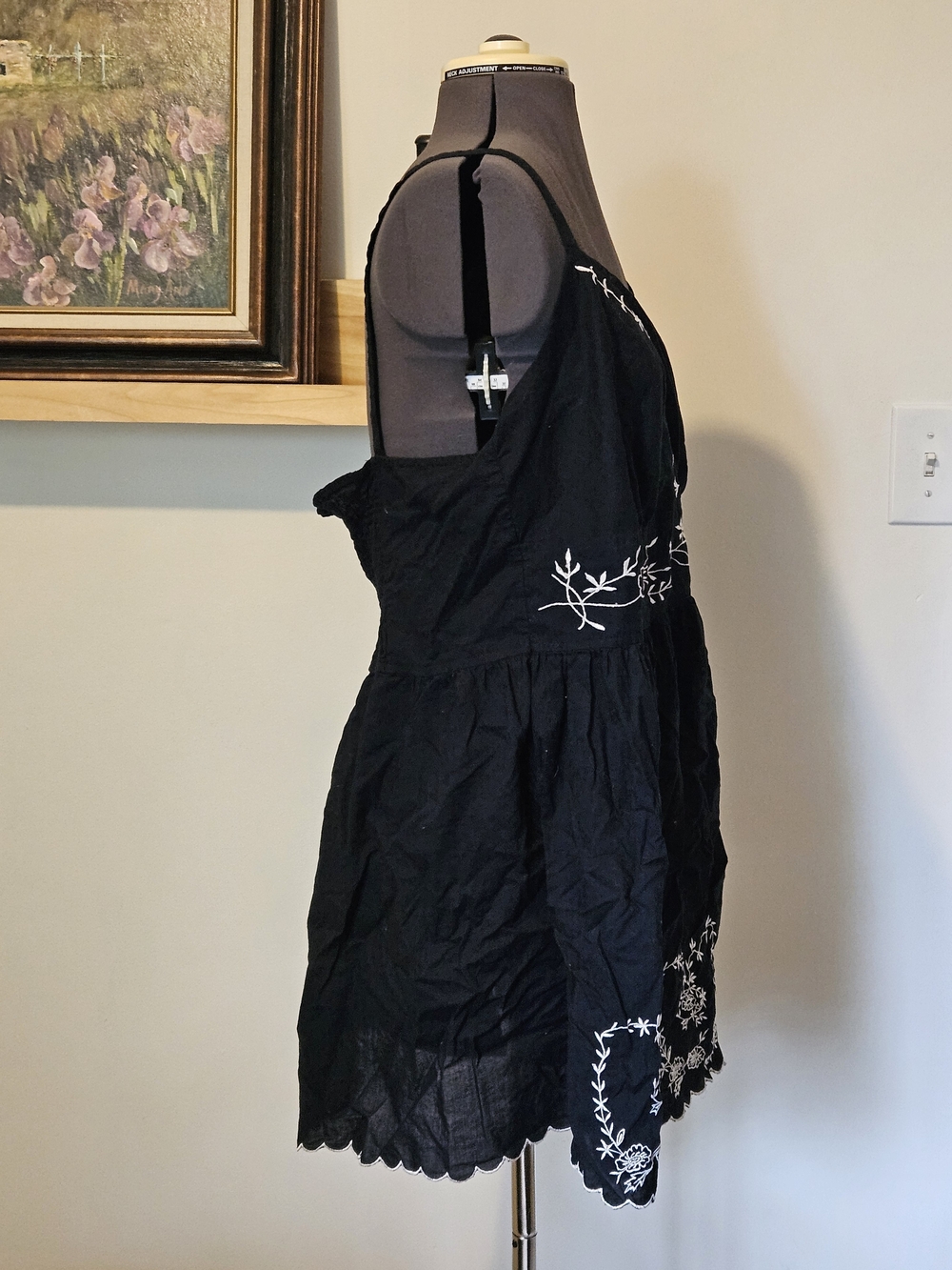 Black Embroidered Top - Picture 2 of 4